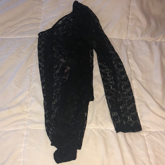 *sold on Merc* Victoria’s Secret Lace Bodysuit NWT - Picture 2 of 5